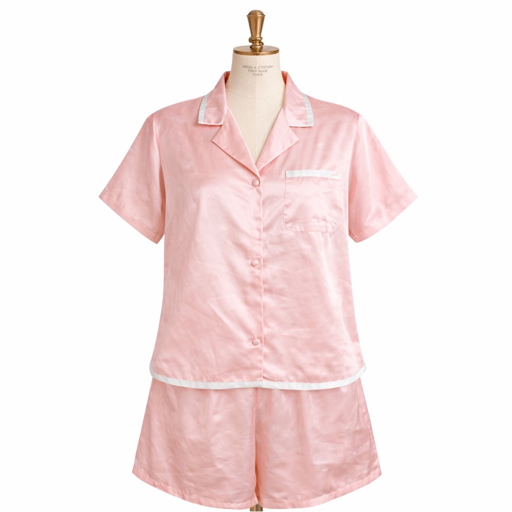Vintage Victoria’s Secret Silky Pink Short Sleeve Pajama Set Large